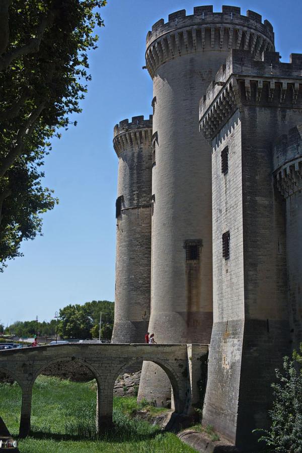 Le Mas Saint Jean Mezoargues Экстерьер фото